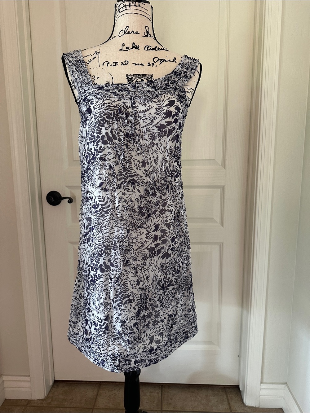Max Studio White and Navy Floral Mini Dress